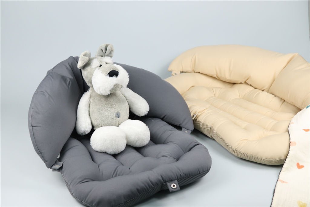 Pet bed made from upcycled spacer mesh offcuts